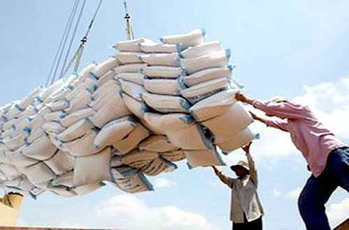 Việt Nam xuất siêu tăng đột biến