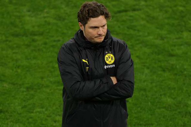 HLV Dortmund bất bình vì quyết định thổi penalty của trọng tài