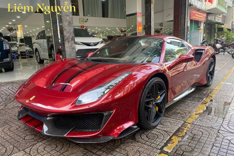 Ferrari 488 Pista Spider thứ hai bất ngờ xuất hiện tại Việt Nam