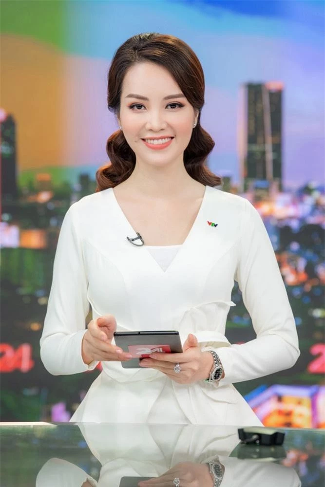 Những Hoa khôi đình đám của Đại học Ngoại thương từng dự thi Hoa hậu Việt Nam ảnh 12