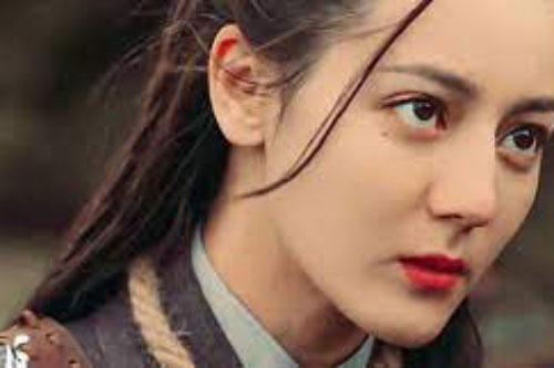 Trường Ca Hành: Địch Lệ Nhiệt Ba bị netizen mắng đẹp mà giả tạo khi tuyên bố điều này