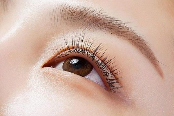Thực phẩm ăn vào lông mi dài ngay lập tức