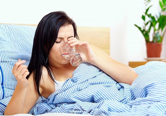 Điều "thần kỳ" sẽ xảy ra với cơ thể nếu uống nước trước khi ngủ