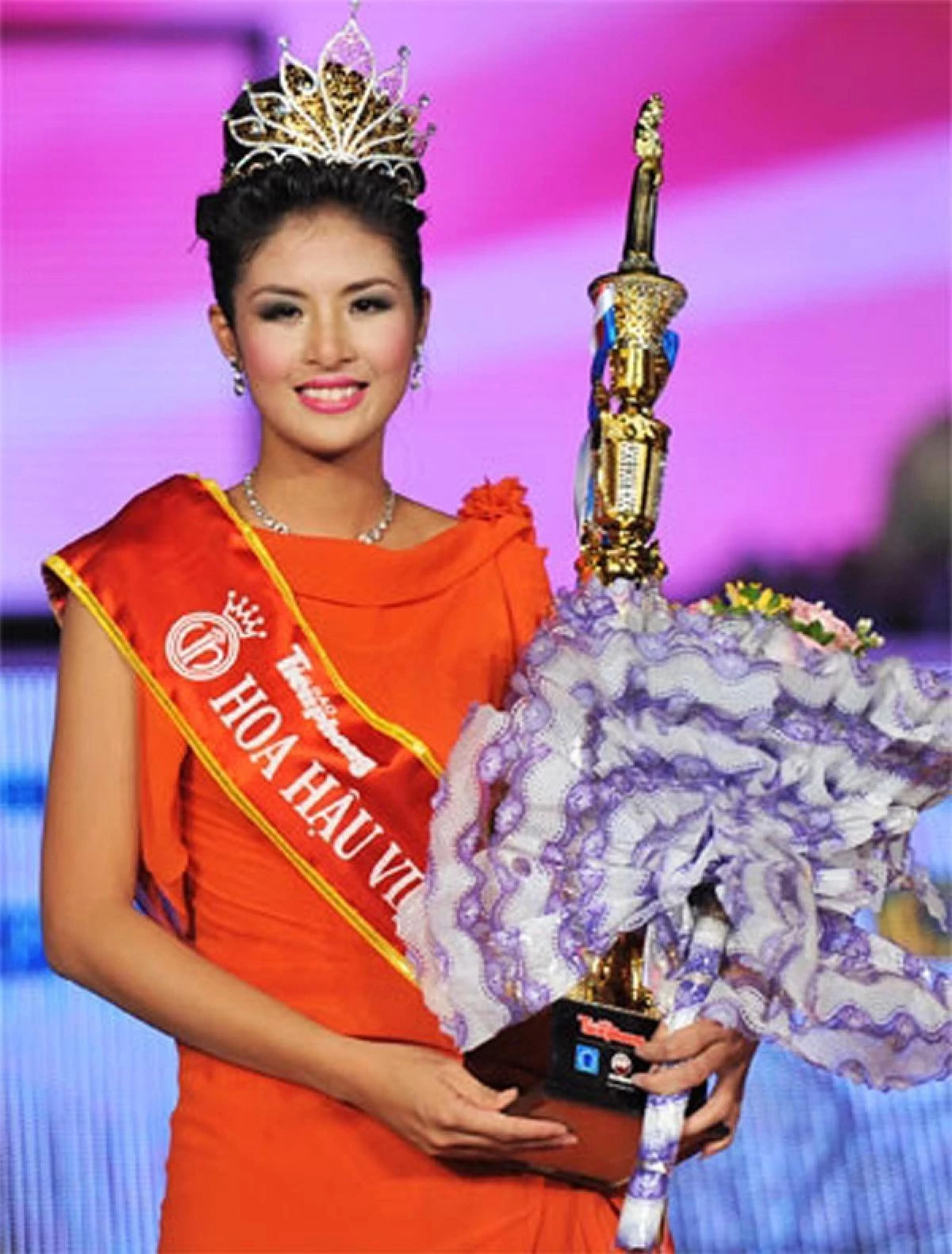6 người đẹp ở Hà Nội từng đăng quang Hoa hậu Việt Nam ảnh 13