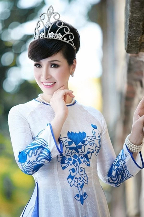 6 người đẹp ở Hà Nội từng đăng quang Hoa hậu Việt Nam ảnh 2