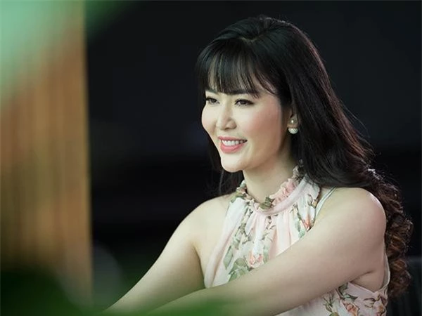 6 người đẹp ở Hà Nội từng đăng quang Hoa hậu Việt Nam ảnh 9