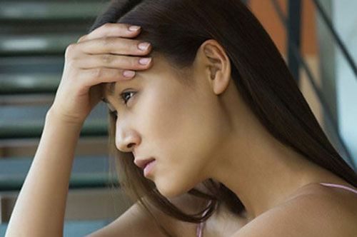 Chết lặng khi phát hiện chồng ngoại tình với… đàn ông