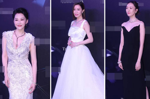 'Thánh Cô' Hứa Tình gợi cảm đè bẹp đàn em Xa Thi Mạn và mỹ nhân '30 chưa phải là hết'