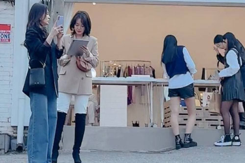 Trở lại phim trường sau gần 2 năm ly hôn Song Joong Ki, Song Hye Kyo gây ngỡ ngàng vì khí chất sang chảnh