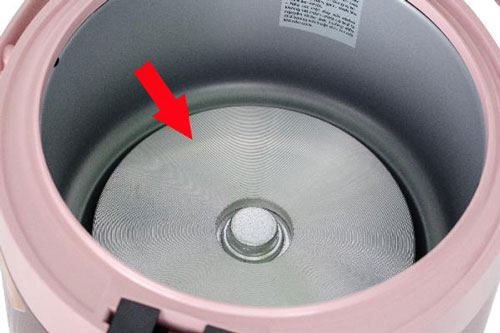 Nồi cơm điện có 1 vị trí cần được vệ sinh thường xuyên, làm đúng sẽ tiết kiệm cả triệu tiền điện mỗi năm