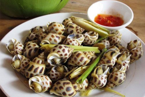 Sai lầm khi ăn ốc khiến bạn dễ bị lạnh bụng, ngộ độc