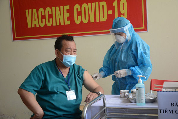 Hơn 70.000 người đã tiêm vaccine COVID-19