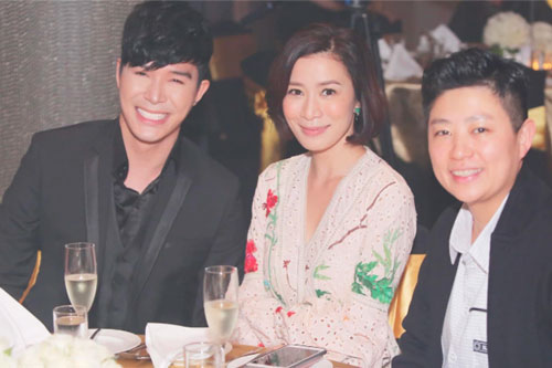 Hết ngồi cùng Cổ Thiên Lạc, Nathan Lee tiếp tục khoe ảnh thân thiết với "ảnh hậu Hong Kong" Xa Thị Mạn