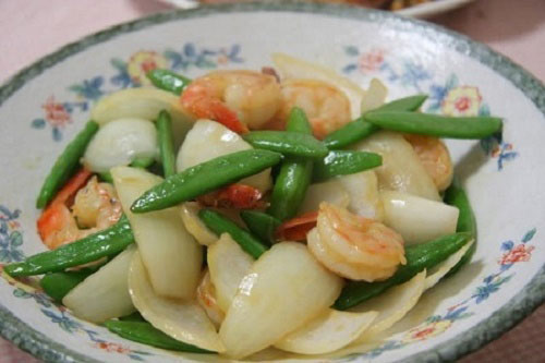 Thực phẩm tuyệt đối không nên kết hợp với hành tây