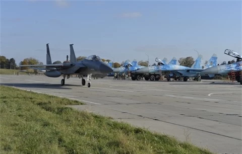 Chuyen gia My de xuat cung cap 100 chiec F-15 cho Ukraine