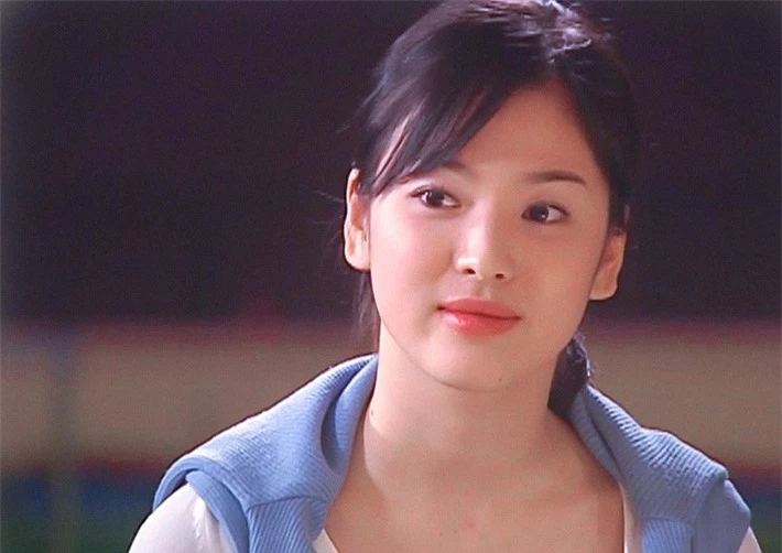 Một bộ phim của Song Hye Kyo bất ngờ hot trở lại sau 20 năm: Nhan sắc thuở thiếu nữ khiến người xem phải choáng ngợp - Ảnh 4.