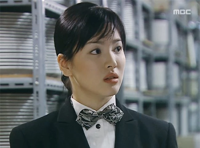Một bộ phim của Song Hye Kyo bất ngờ hot trở lại sau 20 năm: Nhan sắc thuở thiếu nữ khiến người xem phải choáng ngợp - Ảnh 5.