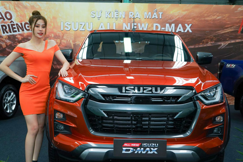 Isuzu D-Max 2021 ra mắt tại Việt Nam: 'Lột xác', giá từ 630 triệu đồng