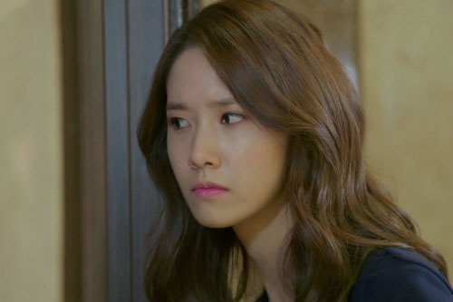 Ám ảnh cực độ vì đêm nào đóng cửa phòng vợ cũng đòi tắt điện "hâm nóng" tình yêu