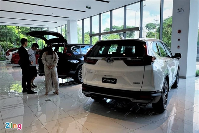 Honda CR-V giam gia anh 1