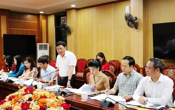 Phó Chủ tịch UBND tỉnh Thanh Hóa Nguyễn Văn Thi phát biểu kết luận tại buổi làm việc.