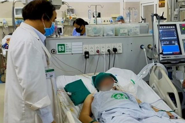 Từ trường hợp phù não vì sốc nhiệt, chuyên gia cảnh báo những người này không nên ra nắng