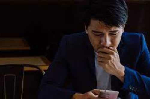 Thấy tôi mừng rỡ vì sắp được làm bố nhưng người yêu ngập ngừng nói ra một bí mật khiến tôi bủn rủn chân tay