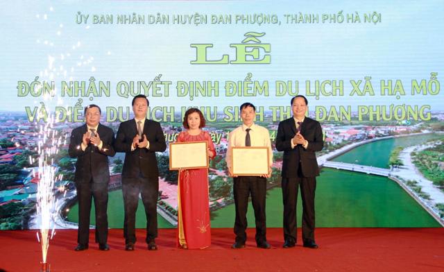 Ha&#x300; N&#xF4;&#x323;i: Huy&#x1EC7;n &#x110;an Ph&#x1B0;&#x1EE3;ng &#x111;&#xF3;n nh&#x1EAD;n 2 &#x111;i&#x1EC3;m du l&#x1ECB;ch c&#x1EA5;p th&#xE0;nh ph&#x1ED1;