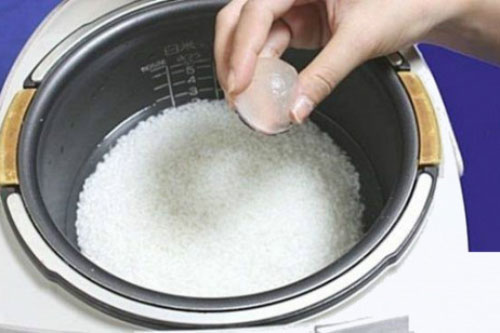 Bỏ thứ này vào nồi cơm trước khi nấu, đảm bảo mẹ chồng khó tính đến mấy cũng phải khen ngon