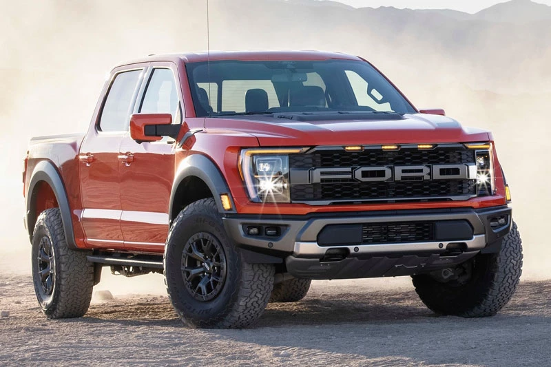 1. Ford F-Series (doanh số: 203.797 chiếc).