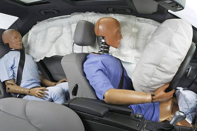 Túi khí ôtô quan trọng ra sao đối với sự an toàn?