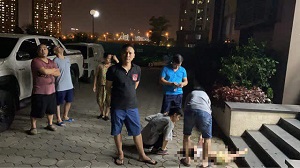 Hà Nội: Bé gái 3 tuổi rơi từ tầng 24 chung cư xuống đất tử vong