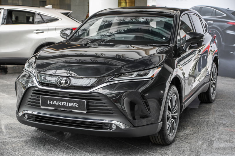 Cận cảnh Toyota Venza 2021 vừa trình làng