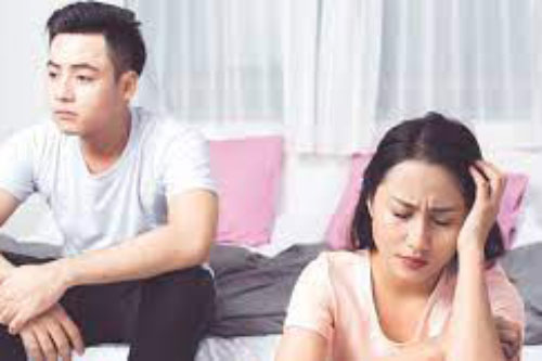 Khi sắp sinh con, chồng đưa cho tôi 50 triệu bảo rằng mẹ chồng cho, tôi mừng rỡ mà đâu ngờ sự thật phía sau quá đỗi xấu hổ