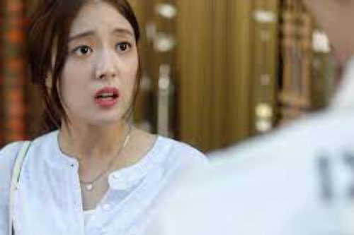 40 tuổi chị gái mới dẫn người yêu về ra mắt nhưng vừa nhìn thấy anh rể tương lai, tôi đã tái xám mặt vì sốc