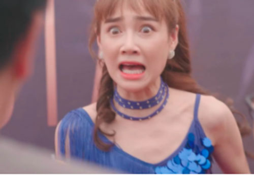 Nhã Phương gây sốc với vóc dáng "cò hương", gân cổ nổi chằng chịt trong cảnh nhảy múa gợi cảm ở "Cây táo nở hoa"