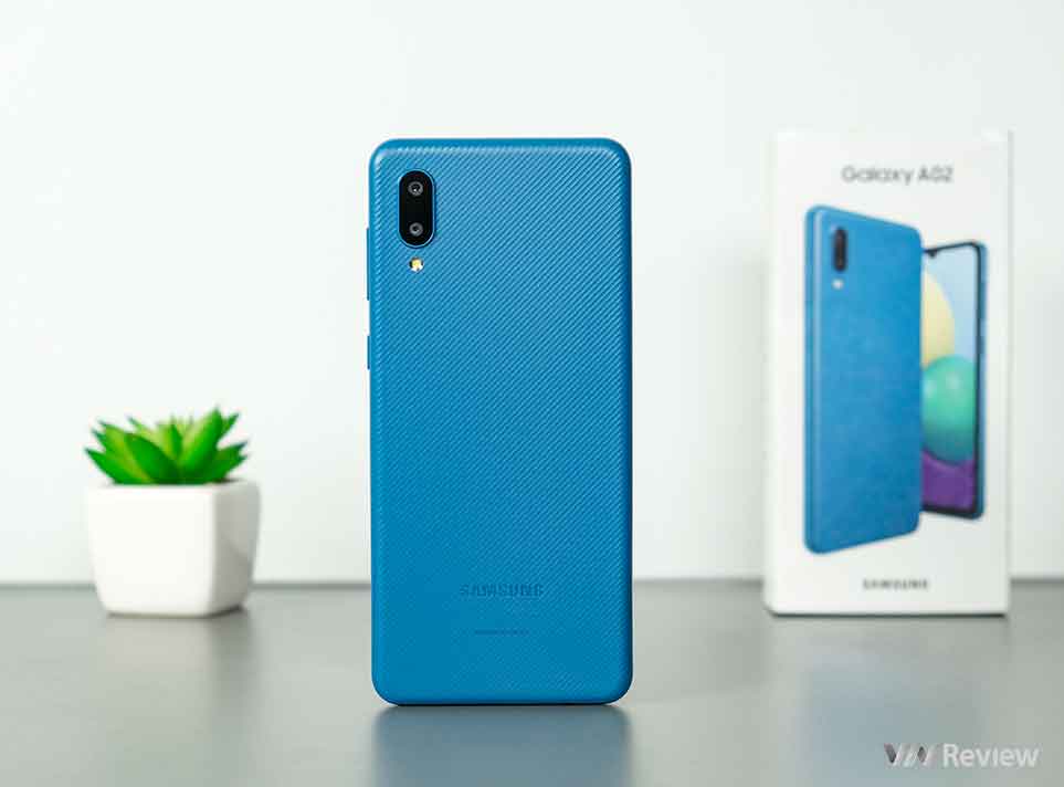 Mở hộp Samsung Galaxy A02: Smartphone pin trâu nhất ở tầm giá 2 triệu đồng