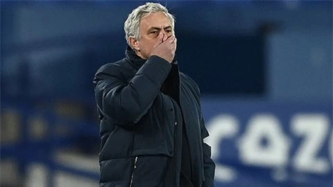 Mourinho rời Tottenham mang theo thành tích tệ nhất sự nghiệp