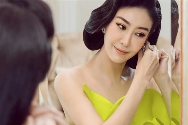 Tiết lộ đặc biệt về 3 người đẹp ở TP HCM đăng quang Hoa hậu Việt Nam ảnh 4