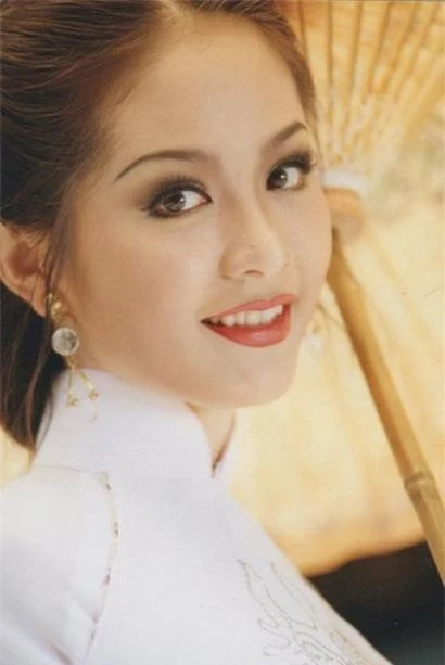 Tiết lộ đặc biệt về 3 người đẹp ở TP HCM đăng quang Hoa hậu Việt Nam ảnh 8