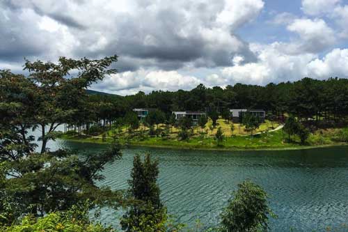 Hồ Tuyền Lâm – viên ngọc bích lung linh giữa trời Đà Lạt