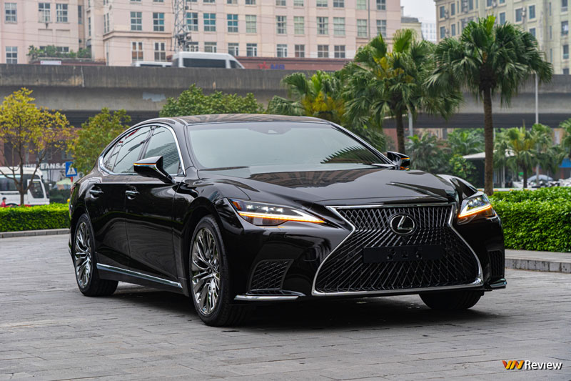 Lexus LS 500h giá 8,89 tỷ đồng tại Việt Nam có ưu điểm gì nổi bật?