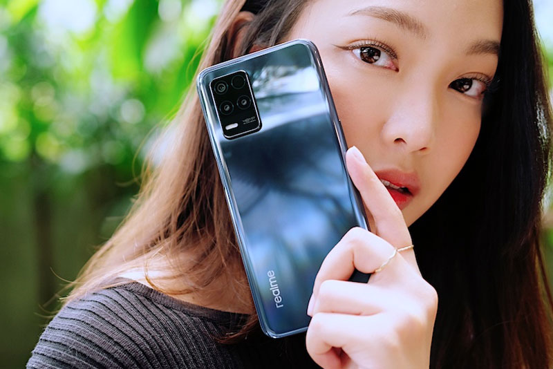 Realme 8 5G ra mắt với RAM 8 GB, pin 5.000 mAh, màn hình 90 Hz, giá hơn 7 triệu đồng