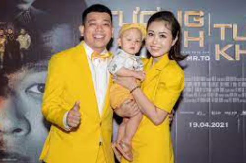 Diễn viên Thanh Tân hạnh phúc khoe vợ đẹp và con trai 1 tuổi