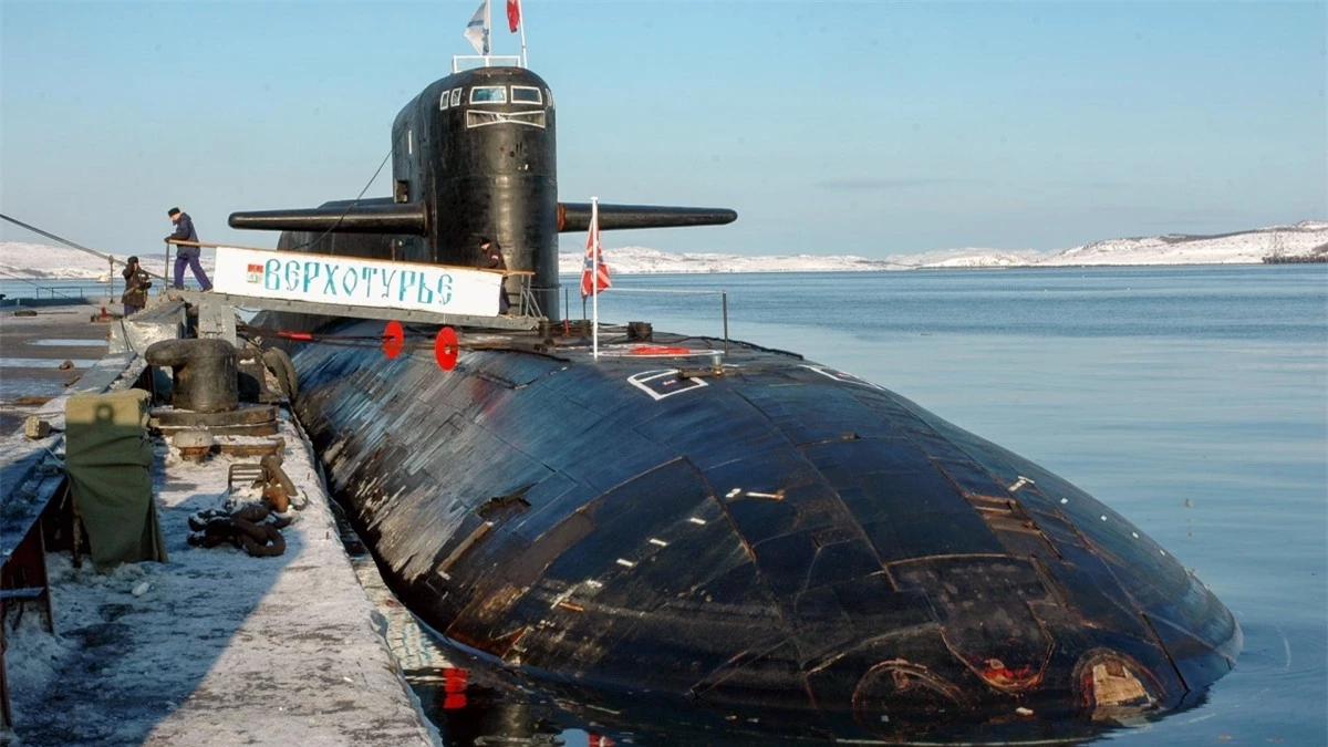 Tàu ngầm K-51 Verkhoturye. Ảnh: TASS