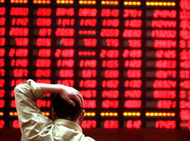 Thị trường chứng khoán 22/04: Áp lực bán mạnh khiến hàng loạt cổ phiếu ‘nằm sàn’, VN-Index mất 40 điểm