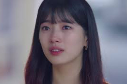 Trời nắng to nhưng đôi giày của chồng ướt nhẹp, tôi hỏi thì anh đáp 1 câu hé lộ bí mật ngoại tình khủng khiếp