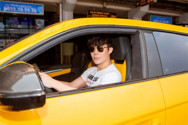 Bị nghi mượn siêu xe Lamborghini 30 tỷ để đi đấu tố Ngọc Trinh, Nathan Lee chính thức lên tiếng - Ảnh 2.