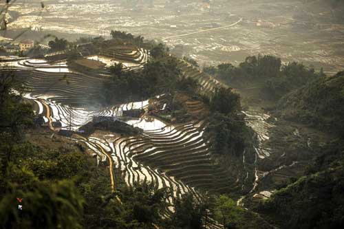 Đắm say với vẻ đẹp của bình minh Tây Bắc