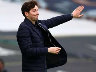 HLV Ryan Mason của Tottenham đi vào lịch sử Premier League